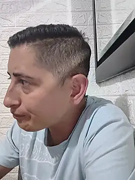 Tiger_cryad Webcam show