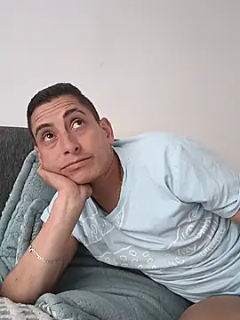 Tiger_cryad 在線直播表演