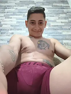 Tiger_cryad Adlı Modelin Web Kamerası Şovu