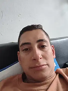 Tiger_cryad Adlı Modelin Web Kamerası Şovu