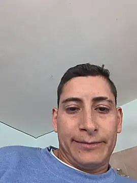 Tiger_cryad Show in webcam