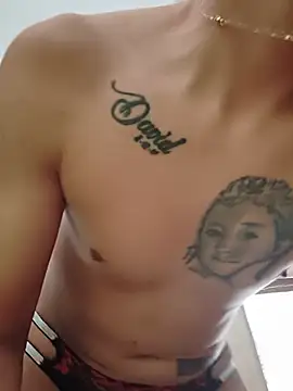 Tiger_cryad Webcam show