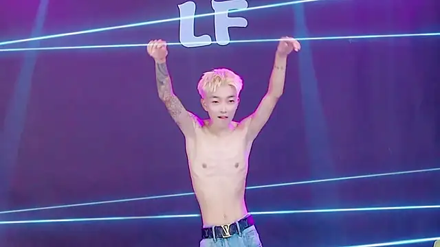M-handsome-boy Show Webcam