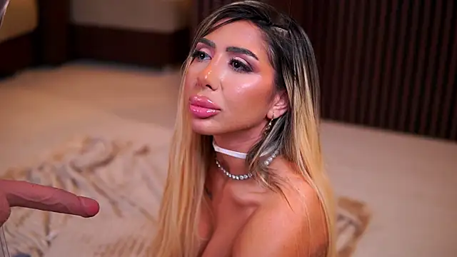 LucyyRosse 라이브 XXX 채팅
