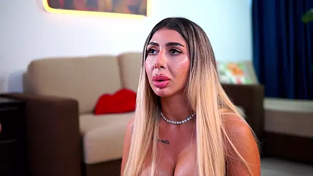 دردشة LucyyRosse الجنسية المباشرة