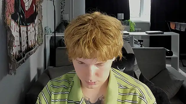 Benjamin_Bo Adlı Modelin Web Kamerası Şovu