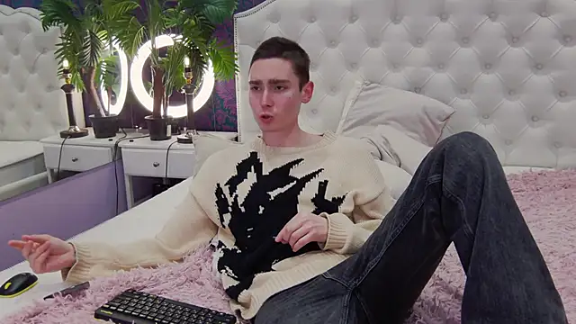 Pokazy przed kamerką – Swag_owner