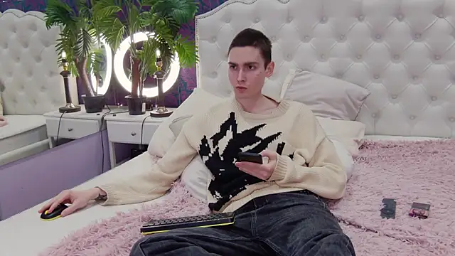 Pokazy przed kamerką – Swag_owner