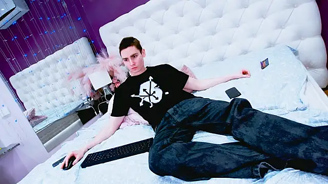 Swag_owner Adlı Modelin Web Kamerası Şovu