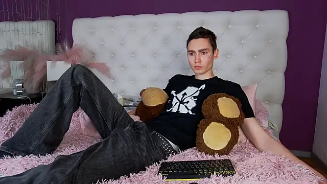Show modela Swag_owner na web-kameri
