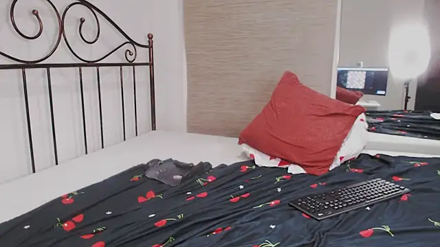 Pertunjukan Kamera Web Swag_owner