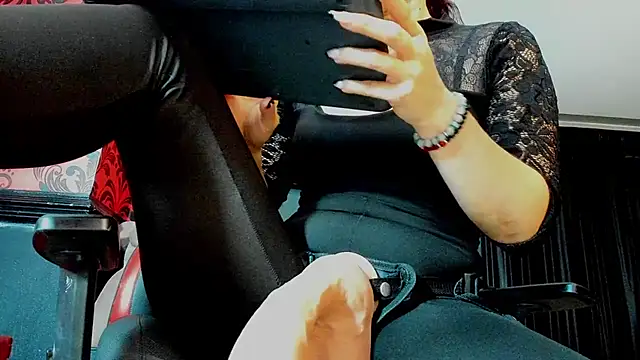 צ'אט XXX בשידור חי של Miss_KathyFox