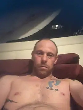 J19L84C's Webcam Show