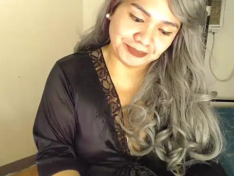 LAvender_18's Webcam Show