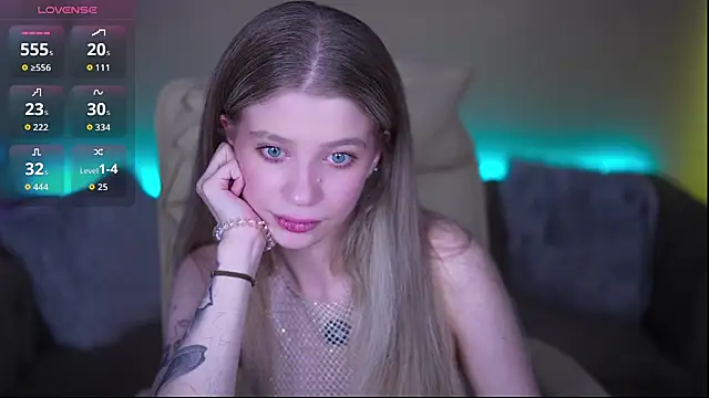 SunnyLay webcam show