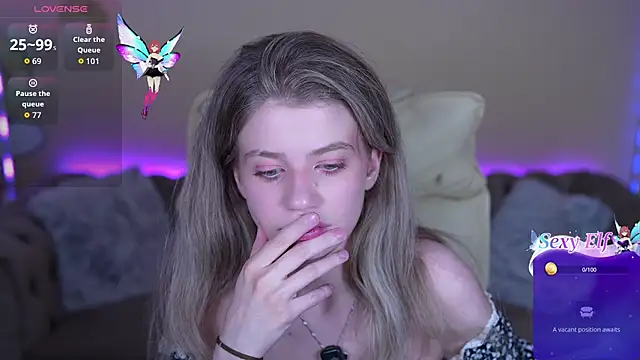 Show modela SunnyLay na web-kameri