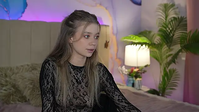 Show modela SunnyLay na web-kameri