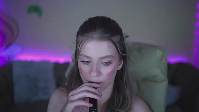 Вебкам-шоу SunnyLay