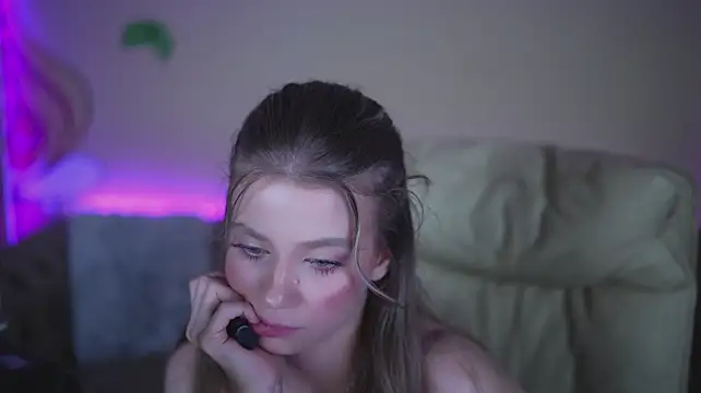 הופעת וובקאם של SunnyLay