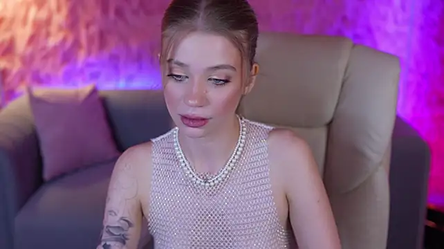 XXX chat uživo modela SunnyLay