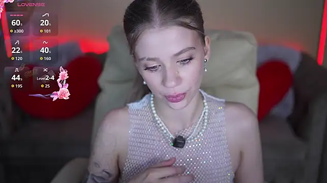 SunnyLay Live XXX Chat