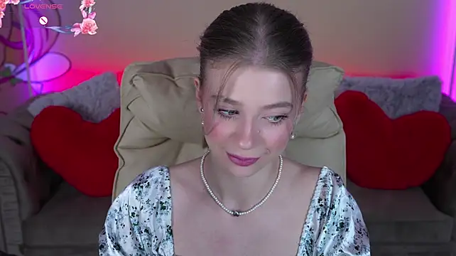 Show modela SunnyLay na web-kameri
