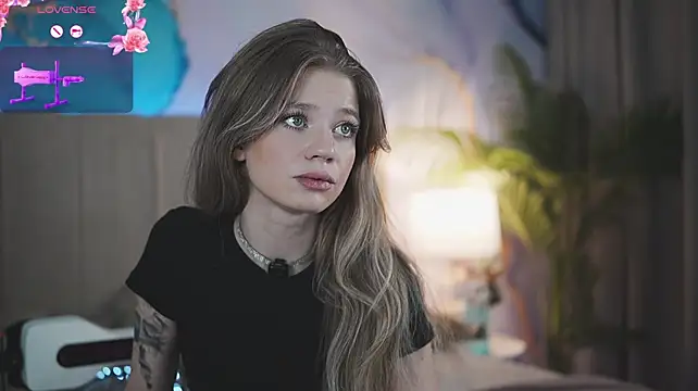 Show modela SunnyLay na web-kameri