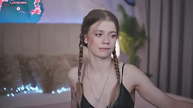 SunnyLay Adlı Modelin Web Kamerası Şovu