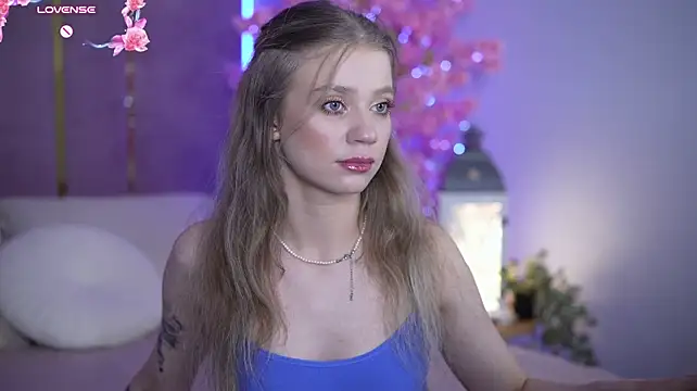 Вебкам-шоу SunnyLay