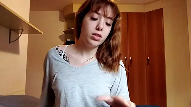 AikaLily's Live XXX Chat