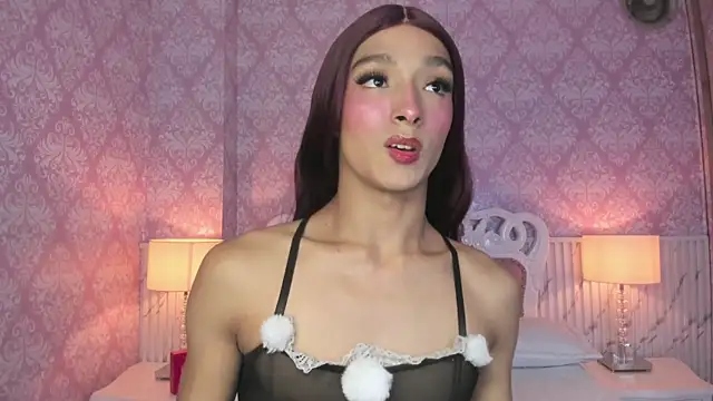 הופעת וובקאם של skinny_dolltrans