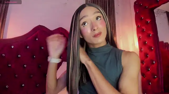skinny_dolltrans Show Webcam