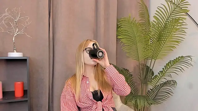 Webkamerová show CaroleeIlle