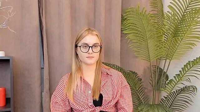 Webkamerová show CaroleeIlle