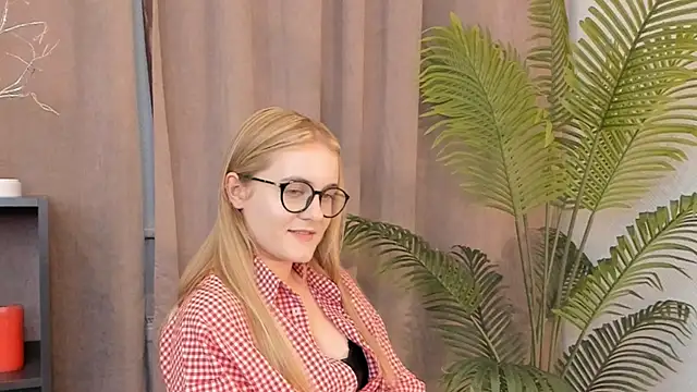 CaroleeIlle – Kamerová šou