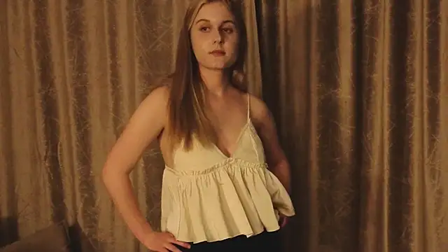 CaroleeIlle Live XXX-Chat
