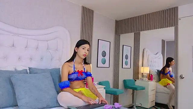 CaitlynMiller's Webcam Show