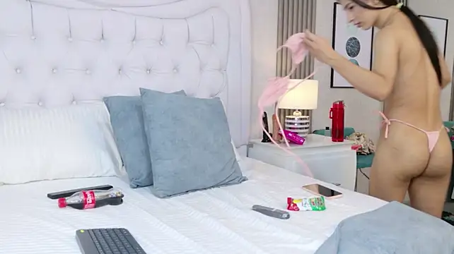 CaitlynMiller's Webcam Show