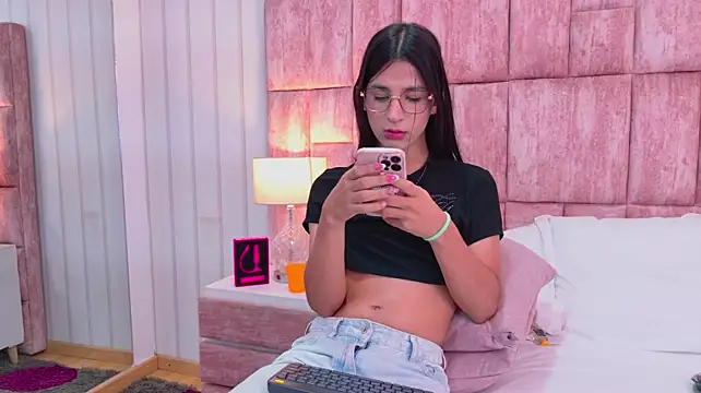 CaitlynMiller's Webcam Show