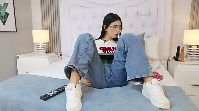CaitlynMiller 在線直播表演