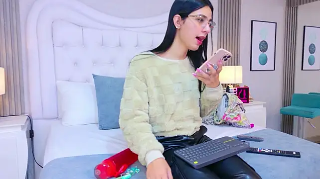 הופעת וובקאם של CaitlynMiller