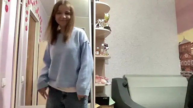 HwaTrippel Chat XXX live