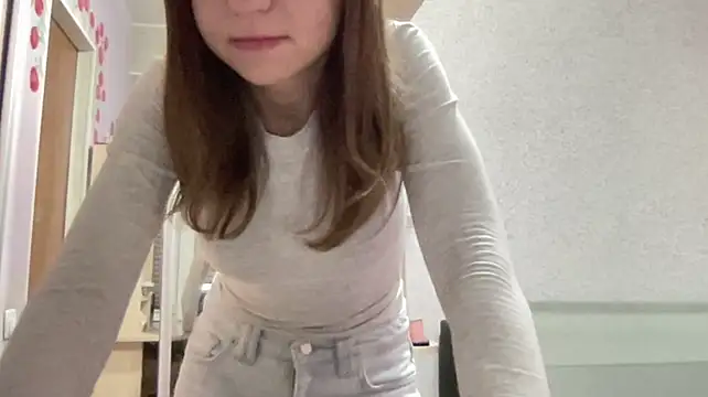 XXX chat uživo modela HwaTrippel