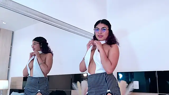 MelodyAlvarez's Live XXX Chat