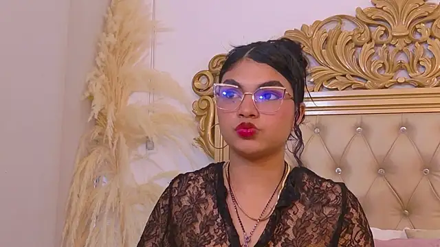 MelodyAlvarez Adlı Modelin Canlı XXX Sohbeti