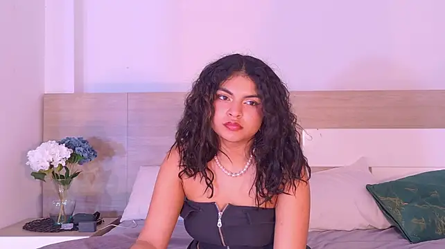 MelodyAlvarez – Live XXX-chat