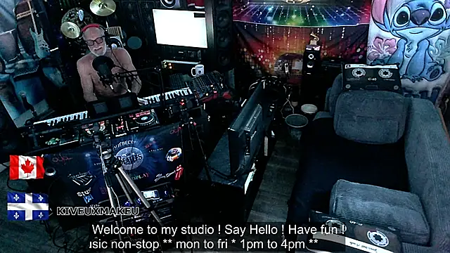 kiveuxmaqueue Webcam Show