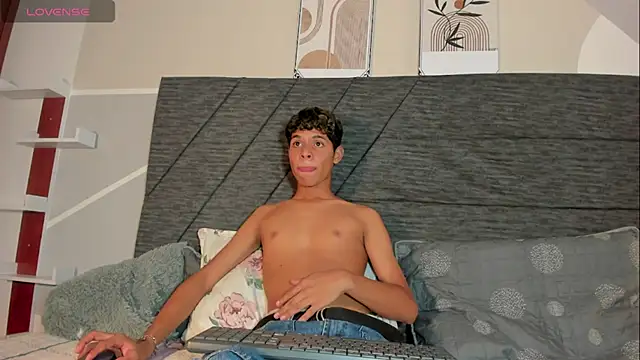 Show modela nico_vega na web-kameri