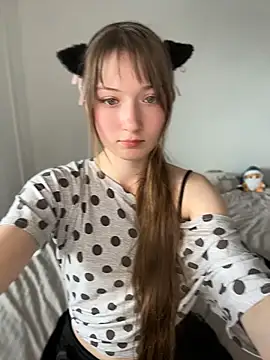 Strawberry_Senpai 现场XXX聊天
