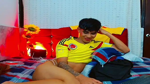 Show modela mia_katalina na web-kameri